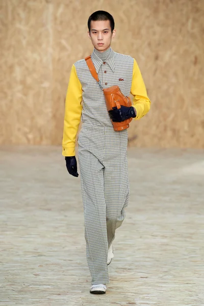 Look 44